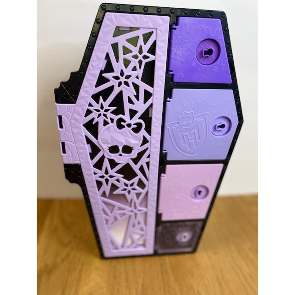 Monster High Skulltimate Secrets Coffin Locker Girls One Size Purple Good Case